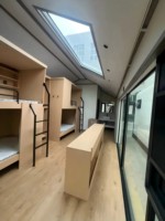 Cabine mobile modulaire intégrée en structure acier moderne, flexible, adaptée aux sites touristiques, aux hôtels ou aux bureaux