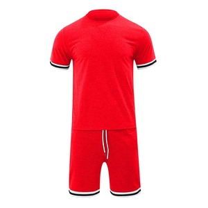 Ensemble de vêtements pour hommes OEM en coton personnalisé d'été 2025 avec t-shirt à manches courtes respirant en coton décontracté et short assorti - Product Image 4