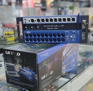 มิกเซอร์ดิจิตอล Soundcrafts Ui24R 24 แชนแนล พร้อมเครื่องบันทึกเสียงแบบมัลติแทร็ก USB และระบบไร้สาย - Product Image 1