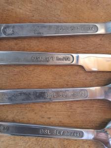 Ensemble de couverts de style mécanique avec tête finie argentée et poignée design pour la salle à manger, le mariage et la cuisine à domicile - Product Image 5