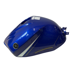Serbatoio Carburante Originale Yamaha R6 2003-2005, Nuovo, in Metallo, Alluminio e Acciaio con Componenti in Plastica per Moto - Product Image 4