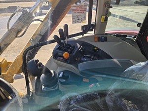 2024 MASSEY FERGUSON 5711 | Achetez un tracteur agricole Massey Ferguson d'occasion - Product Image 6