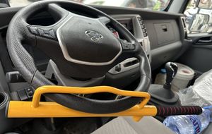 कार के लिए स्टीयरिंग व्हील लॉक, कुंजी के साथ भारी शुल्क एंटी-चोरी स्टीयरिंग व्हील सुरक्षा - Product Image 5