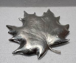 Plateau décoratif en aluminium plaqué or de haute qualité Design de luxe et moderne pour la maison jardin service de noël métal argenté - Product Image 5