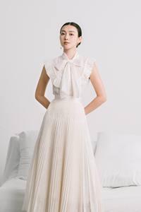 Marque de mode haut de gamme vêtements d'été jupes formelles de luxe pour femmes avec chemisiers PEARL SMOCKED MIDI JUPE 35% soie 65% coton - Product Image 6