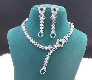 Elegante juego de collar y pendientes para cumpleaños y regalos de alta calidad disponible ahora a precio mayorista de India - Product Image 2