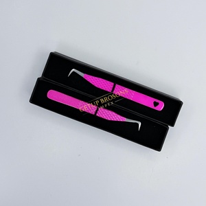 Pince à épiler professionnelle pour extensions de cils Getup Brosons Impex en acier inoxydable, à 90 degrés, rose vif, avec revêtement en poudre - Product Image 3