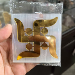 Plaques en sélénite blanche naturelle polie de 3 pouces, design personnalisé, vente en gros, cristaux de recharge, impression laser, motifs variés par acheteur - Product Image 1