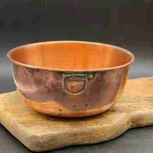 Bol à mélanger en cuivre de haute qualité avec couvercle Évier artisanal pour le camping Métal durable-Très demandé en Inde Prix raisonnable - Product Image 1