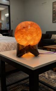 Lampe de sel rose de l'Himalaya sculptée à la main, lumière de nuit LED USB, décoration de table, lampe de table en sel naturel - Product Image 4