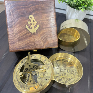 Nouveau cadran solaire en laiton maritime boussole en laiton nautique dans une boîte en bois à la main pointant promotion cadeau entreprise personnalisé - Product Image 1