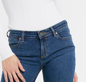 Meilleures ventes, Vente en Gros de Jeans Streetwear Décontractés Respirants pour Femmes, Jeans Hotsale en Coton et Polyester avec Couleurs Personnalisées - Product Image 5