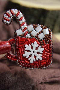 Broche Fleur Faite Main avec Perles de Verre et Tissu en Coton, Motif Brodé à la Main, Accessoire de Mode Estival - Product Image 6