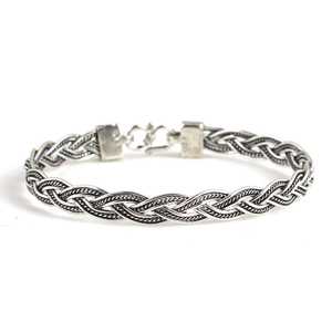 Pulsera Trenzada Vintage de Plata de Ley 925 de 3 Filas con Baño de Oro y Cierre de Seguridad, Tipo Pulseras con Dijes - Product Image 3