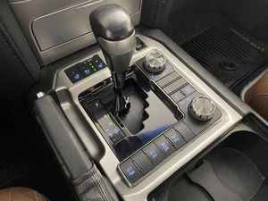 Usado 2017 Toyota Land Cr uiser - Product Image 2