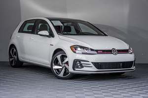 Volkswagen Golf GTI 2.0T Rabbit Edition FWD 2019 / Disponible à la vente avec faible kilométrage, moteur essence, véhicule d'occasion en excellent état et conduite à gauche - Product Image 2