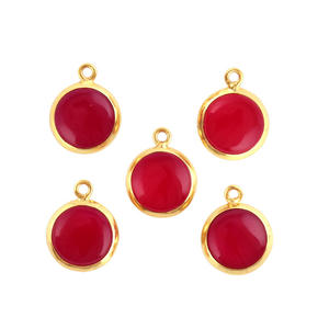 Conector de Calcedonia chapado en oro para fabricación de joyas, ajuste de bisel curvo, liso, pulido, redondo, Rosa - Product Image 1