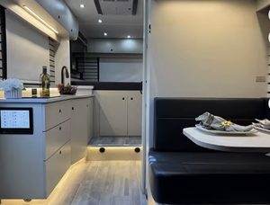 Autocaravana de Lujo Pleasure Way PLATEAU XL RB 2026 de Aluminio Blanco para Uso Doméstico - Product Image 2