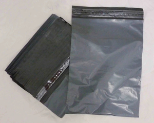 Bolsas de Plástico Personalizadas Resistentes a Desgarros para Envíos de Ropa, con Logotipo Impreso - Product Image 4