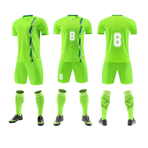 Combinaison de football respirante à séchage rapide de haute qualité pour adultes uniformes de football à manches courtes de couleur unie - Product Image 3