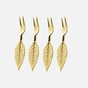 Poignée gaufrée plaquée or en laiton massif avec un design unique Ensemble de fourchettes mignonnes décoratives en acier inoxydable - Product Image 6