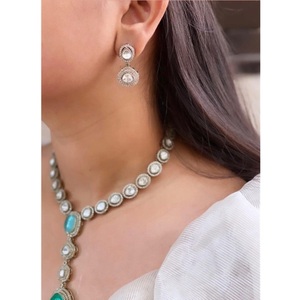 ชุดสร้อยคอเพชรโมอิสพรีเมี่ยม, ชุดสร้อยคอเพชรโมอิสซานไนท์แบบหรู - Product Image 1