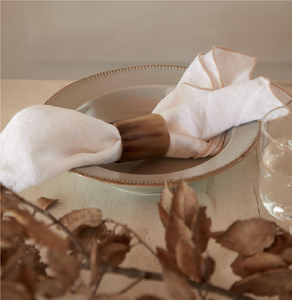 Ronds de serviette élégants et écologiques en corne de buffle pour la décoration de tables de mariage et de fêtes, avec logo et design personnalisés - Product Image 5