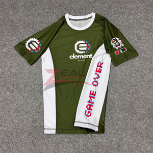 Rashguards de MMA personalizados con impresión por sublimación, protección ultravioleta, 240 gsm, compresión, grappling, BJJ, fabricados en Pakistán - Product Image 1