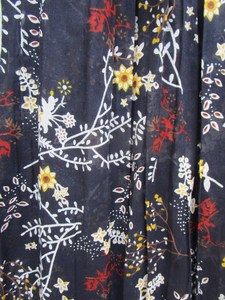 Style unique belle robe noire à manches longues pour les femmes avec un tissu de qualité supérieure pour les vêtements décontractés formels à la vente en gros - Product Image 3