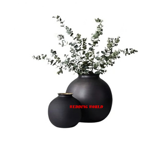 Vase à fleurs en métal doré de belle qualité, nouveau pot de fleurs de créateur fait à la main, vase à fleurs classique et élégant en gros - Product Image 2