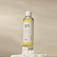 Tonique hydratant, éclaircissant et apaisant INVENUS Selenein Vitaniacin, soin de la peau avec acide ascorbique, niacinamide et glutathion.