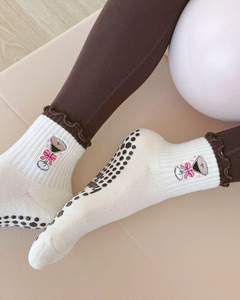 Calcetines Deportivos Premium con Diseño Gráfico, Estilo Urbano, Transpirables, de Algodón, para Uso Diario, Diseño Moderno para Marcas de Moda, Venta al por Mayor y al Detal - Product Image 2