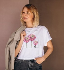 Camiseta informal con estampado floral personalizado para mujer, Camiseta con cuello redondo de tela de algodón para niñas y mujeres, camiseta de estilo callejero - Product Image 1