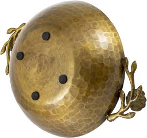 Bol en métal décoratif floral fini or artisanal avec poignée en feuille élégante bord ondulé pour une table chic ou un présentoir d'étagère - Product Image 3