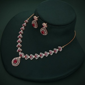 Ensemble collier et boucles d'oreilles en or jaune et diamants pour femmes, pour les occasions de fiançailles et de fête - Product Image 3