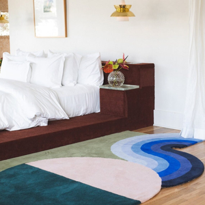 Tapis contemporain abstrait en laine touffeté à la main de créateur de luxe scandinave maison moderne éclectique style moderne du milieu du siècle - Product Image 6