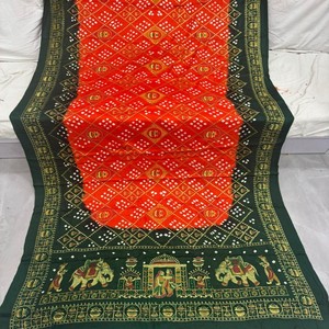 Sari Bandhani de Seda Gaji Pura Original VASTRA COTTAGE con Bordado y Diseño Bandhe Hecho a Mano, Ropa Tradicional Étnica para Mujer - Product Image 4