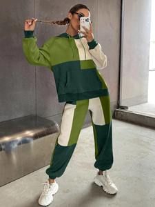 Venta al por mayor de entrenamiento de las mujeres de sudor chándal hecho a medida con capucha y Joggers de algodón polar chándal - Product Image 3