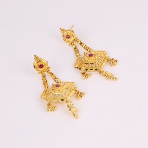 Boucles d'oreilles pendantes pour femme en plaqué or pour occasion spéciale en cuivre et laiton Chapado en Oro Oro Laminado pour les mariages - Product Image 2