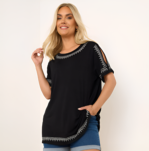 เสื้อยืดแฟชั่นปักตามสั่งสำหรับผู้หญิงสไตล์ลำลองขนาดใหญ่พิเศษระบายอากาศได้ - Product Image 1