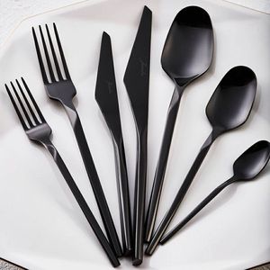 Vente flash : Ensemble de couverts en acier inoxydable martelé noir, 5 pièces, écologique, facile à nettoyer, vaisselle de qualité alimentaire pour la maison et les fêtes - Product Image 3