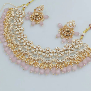 Kundan & Drop indien fantaisie traditionnel GoldTone Kundan Motipearl collier ras du cou ensemble avec ensemble de boucles d'oreilles Mangtikka & jumkha assorti - Product Image 1