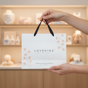 ถุงกระดาษที่เป็นมิตรกับสิ่งแวดล้อมพิมพ์ลายกำหนดเองสำหรับการช้อปปิ้งเสื้อผ้าแฟชั่นหรูหราร้านค้าปลีกโปรโมชั่นของขวัญบรรจุภัณฑ์และของตกแต่ง - Product Image 4