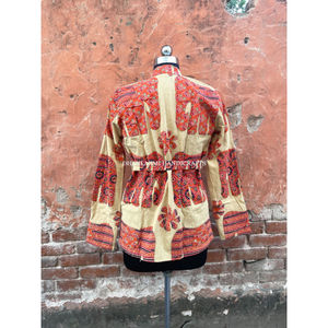 Chaqueta Kantha acolchada corta de algodón para mujer Chaquetas Kantha de Cintura de estilo moderno de temporada de invierno estampadas para mujer - Product Image 6