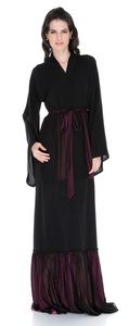 Abaya negra con volante rojo en la parte inferior y cinturón más popular en Dubai - Product Image 2
