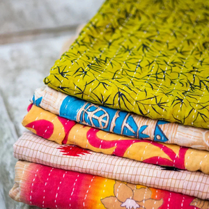 Courtepointes Kantha Vintage, kantha jeter des couvertures, couettes, fait à la main Vintage jeter indien couette Kantha Antique Kantha - Product Image 1