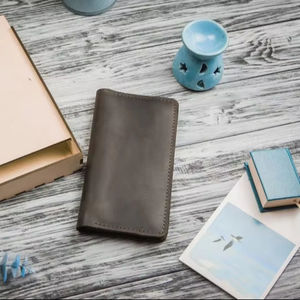 2024 diseño personalizado Delgado minimalista Bifold mujeres Crazy Horse cuero antirrobo largo Vintage carteras cuero genuino 2017 - Product Image 1