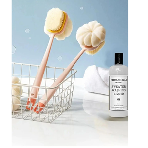Brosse de douche 2-en-1 Mucit Home avec poils et loofah, brosse à dos à long manche - 1 PIÈCE - Product Image 1
