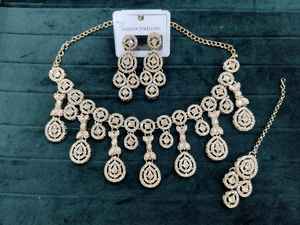 สร้อยคอแบบเงาสไตล์ชนเผ่าชุบทองพร้อมเพชรสำหรับงานเลี้ยงงานแต่งงานและของขวัญ - Product Image 2