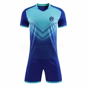 El último diseño nuevo uniforme del fútbol del estilo uniforme del fútbol del color sólido de la calidad superior para la venta en línea